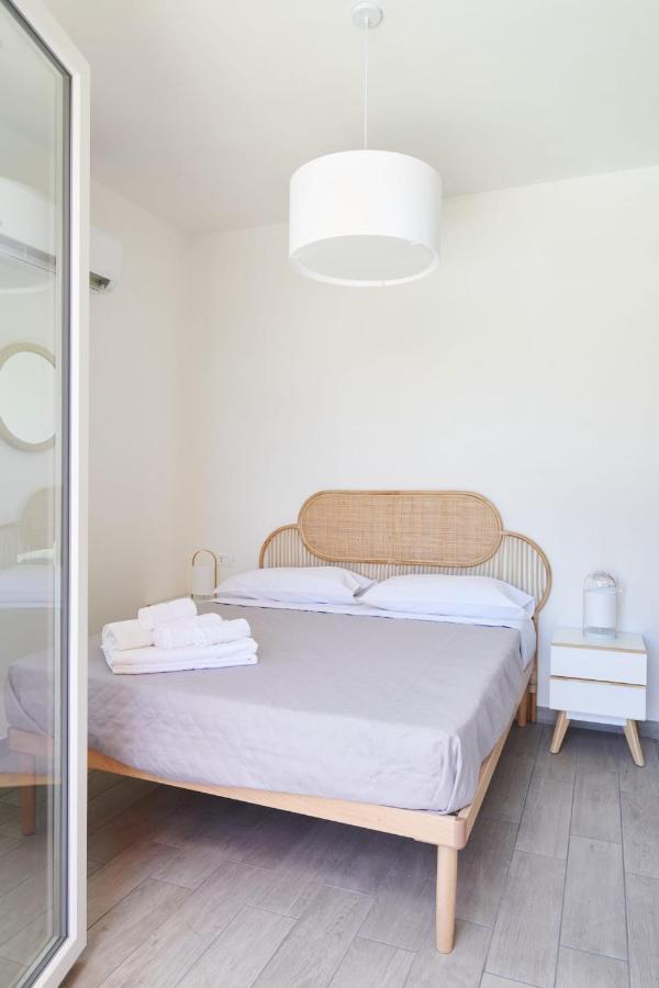 Salinelle Rooms Lascari Extérieur photo